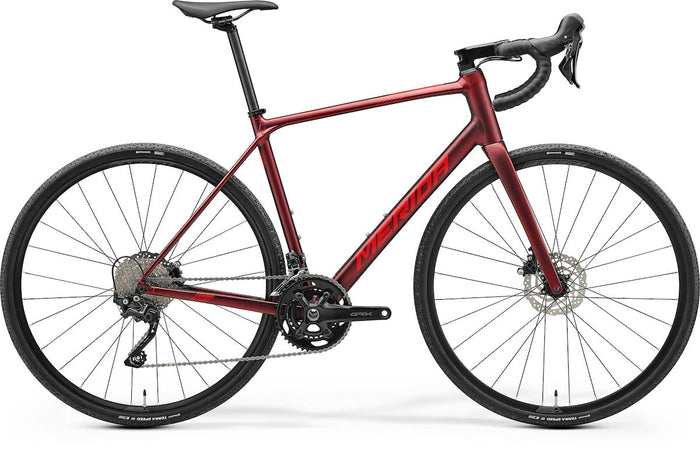 MERIDA SCULTURA ENDURANCE GR 500 II2 – Gravelbike, Aluminium, Shimano GRX400, Matt Burgundy Red (Race Red)
