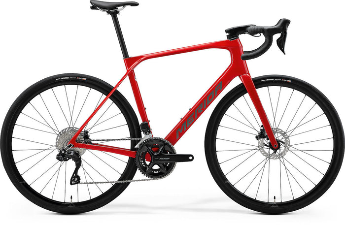 MERIDA SCULTURA ENDURANCE 6000 – Rennrad, Carbon, Shimano 105 Di2, Dark Race Red (Gunmetal Grey)