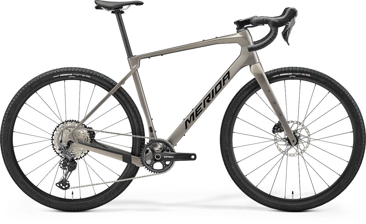 MERIDA SILEX 7000 – Gravelbike, Carbon, Shimano GRX822, Warm Slate Grey (Black)