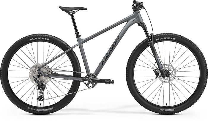 MERIDA BIG.NINE 400 – Mountainbike Hardtail, Aluminium, Shimano CUES U6000, Silk Dark Grey (Black)
