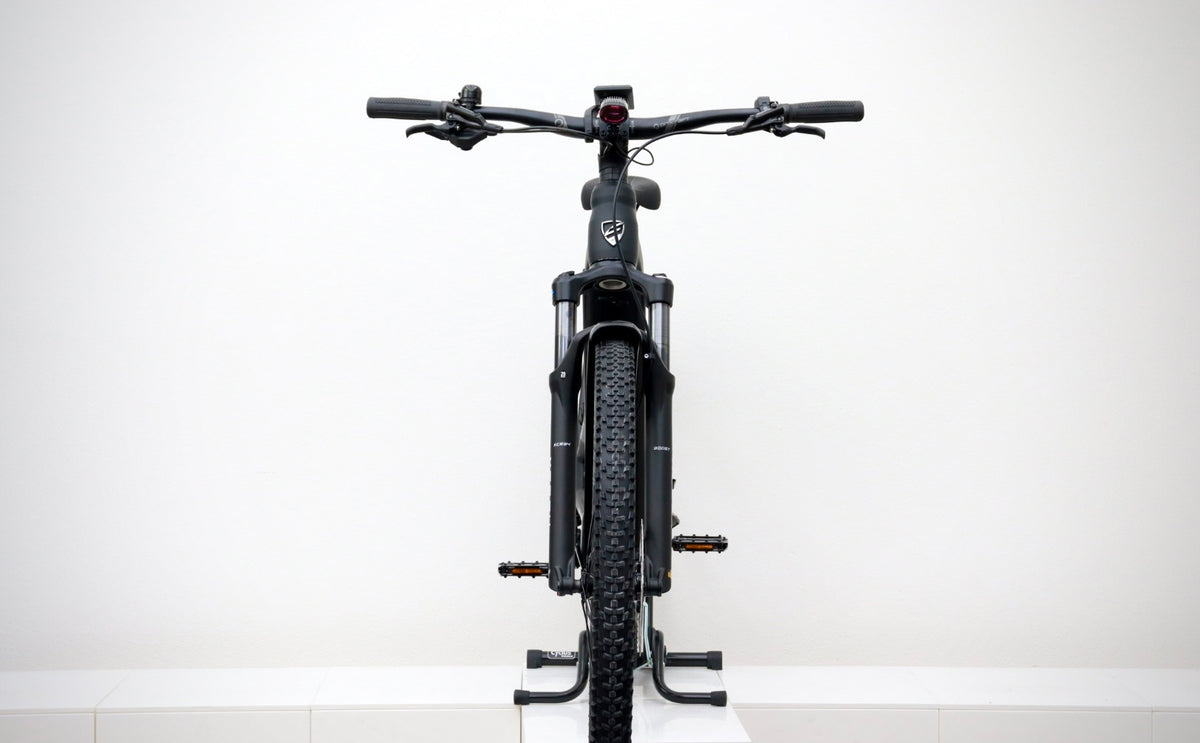 Centurion Backfire Fit R800i EQ EP3,Bosch CX 750 Wh – Größe M  – NEU –