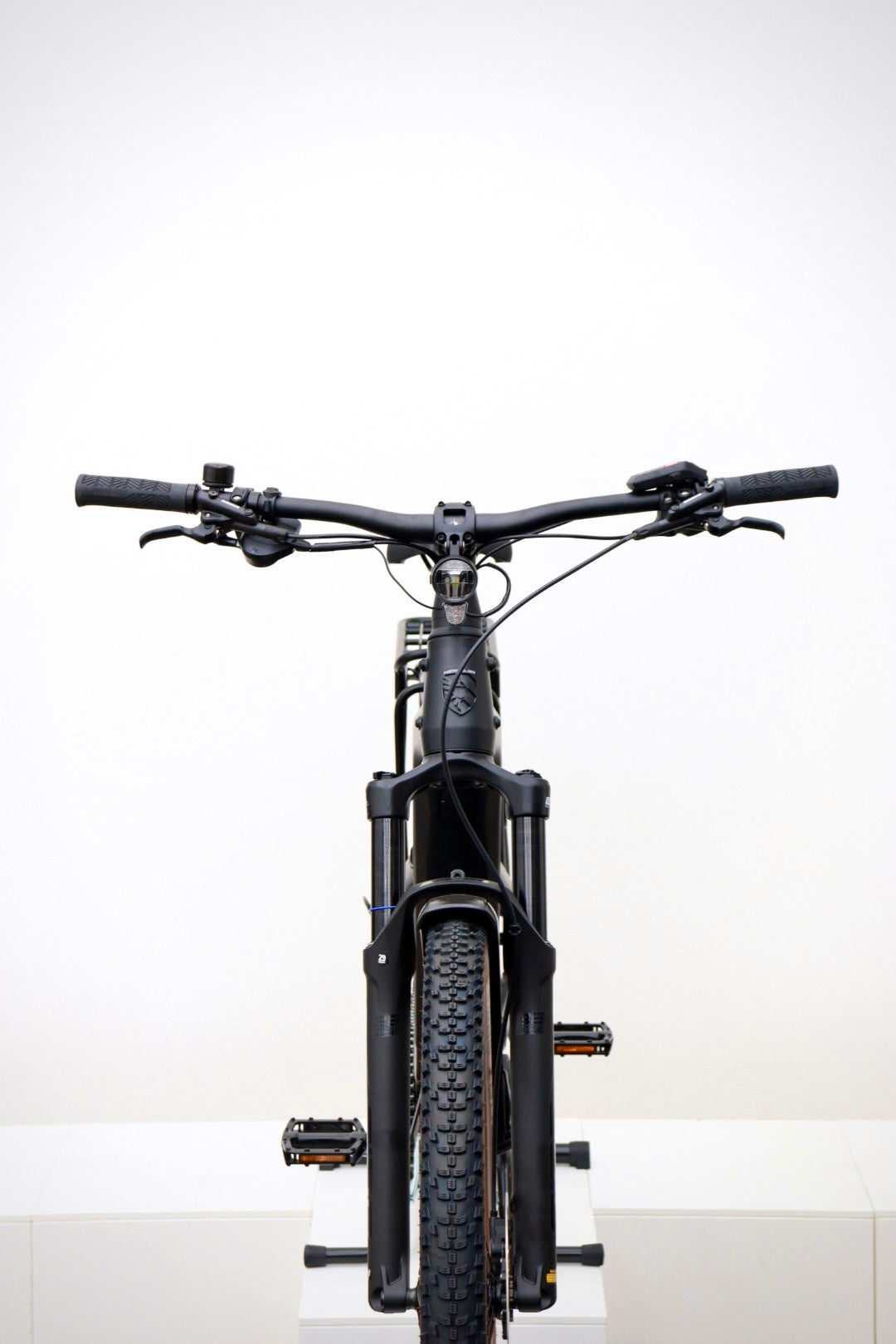 Hercules NOS FS SUV 4.2 Wave – Frontansicht