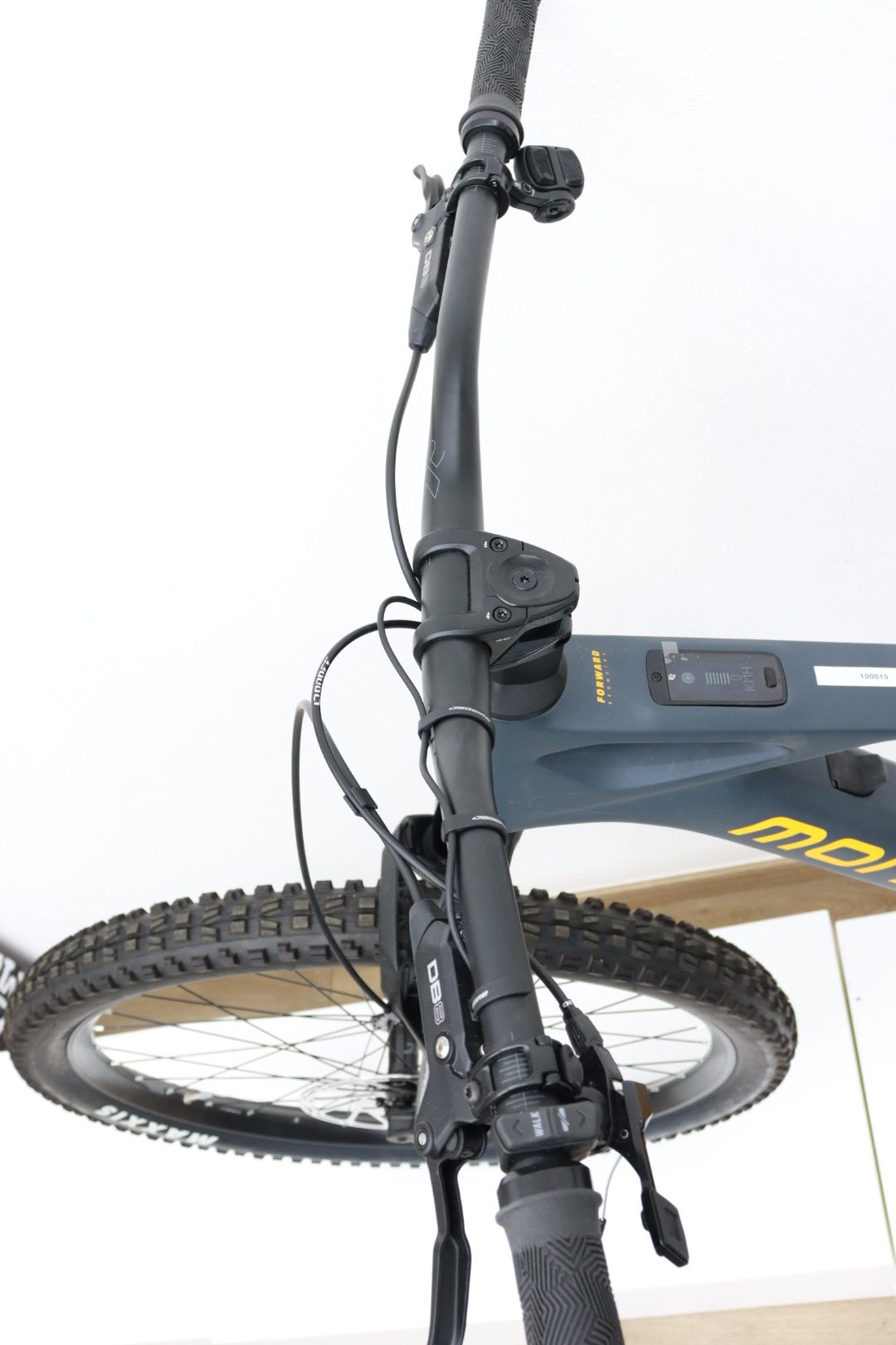 Mondraker NEAT R 2025 L NEU – TQ HPR50 – 19 kg – eMTB Fully – Bild 7