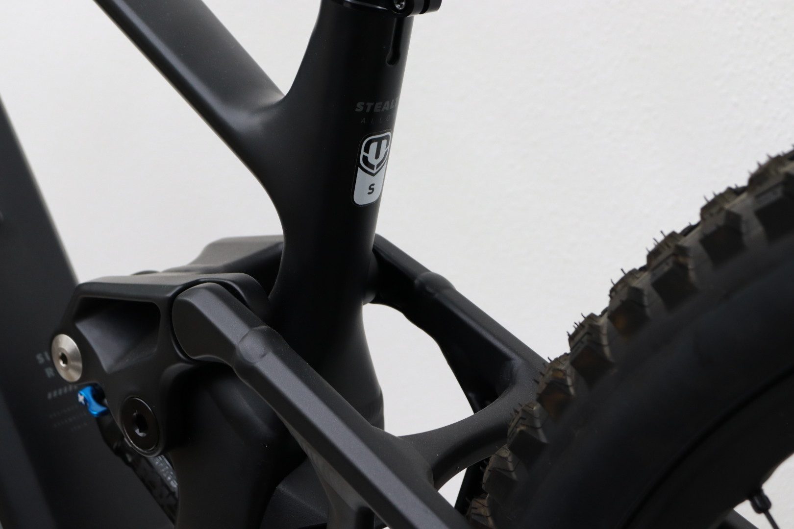 Mondraker SLY RR 2025 S NEU – Bosch SX – GX Transmission–eMTB Fully – Bild 4
