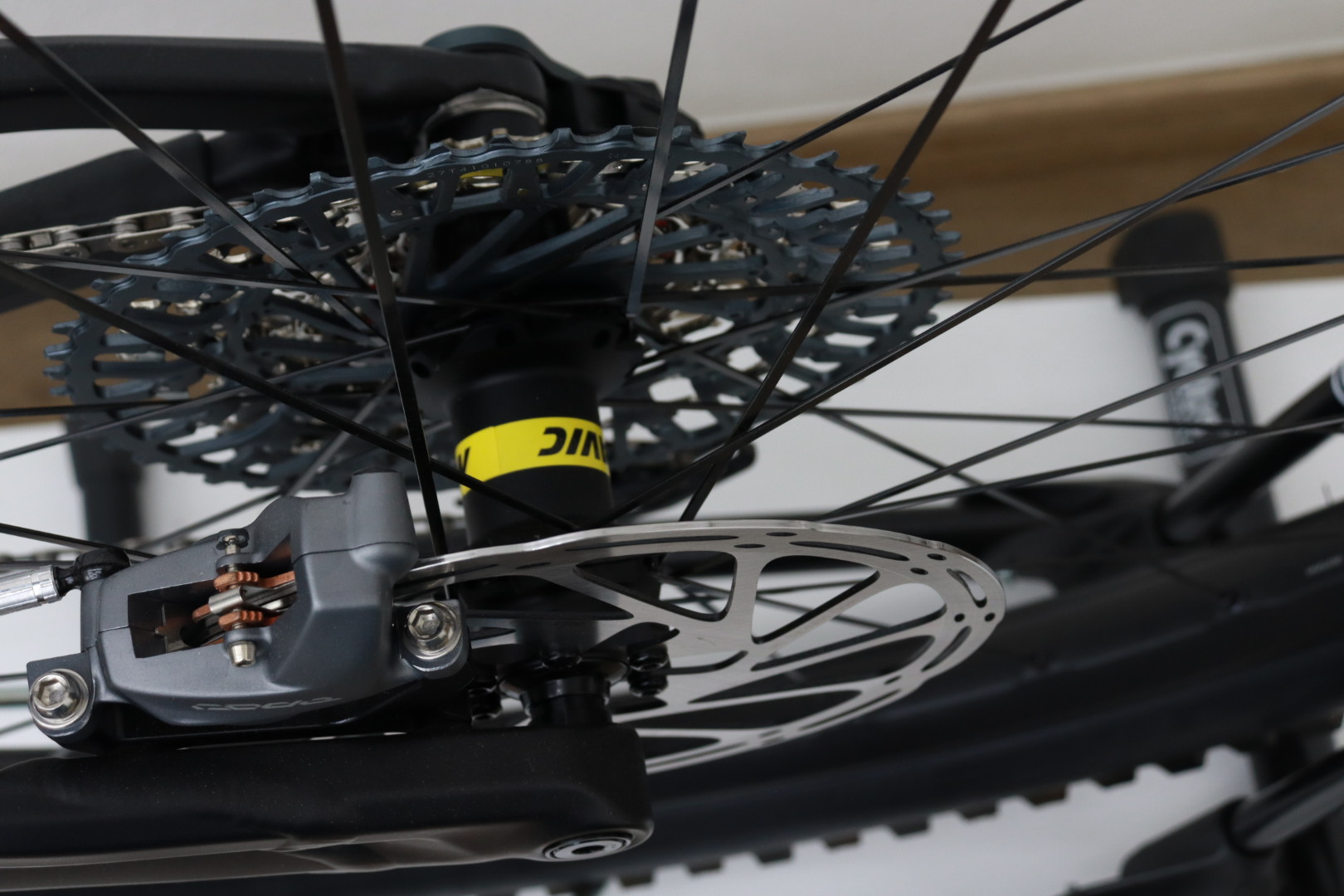 Mondraker SLY RR 2025 S NEU – Bosch SX – GX Transmission–eMTB Fully – Bild 7