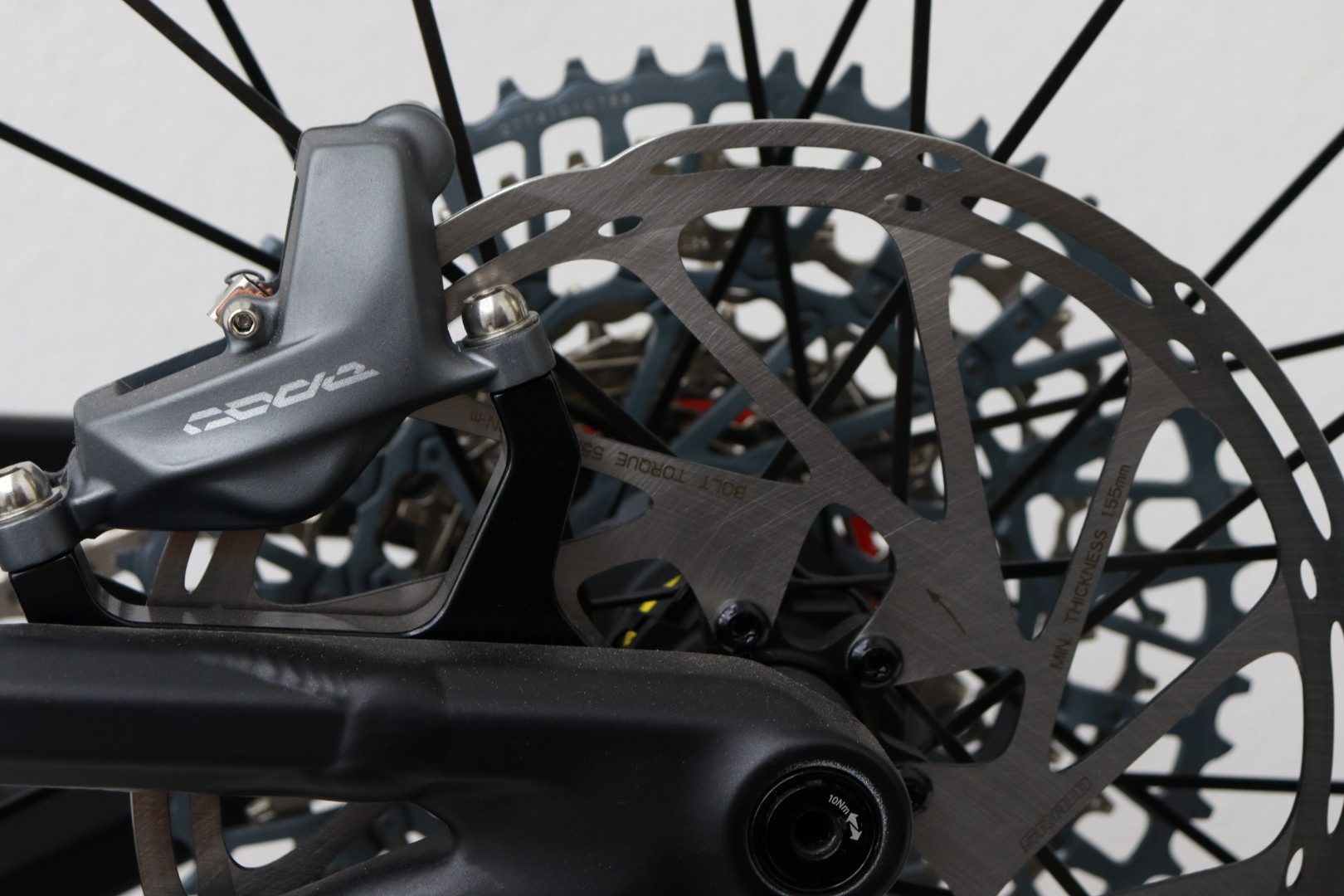 Mondraker SLY RR 2025 S NEU – Bosch SX – GX Transmission–eMTB Fully – Bild 8
