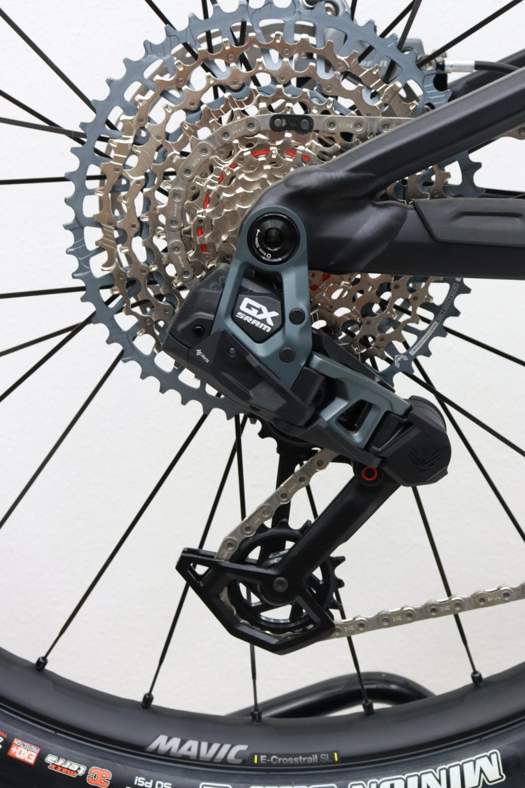 Mondraker SLY RR 2025 S NEU – Bosch SX – GX Transmission–eMTB Fully – Bild 9