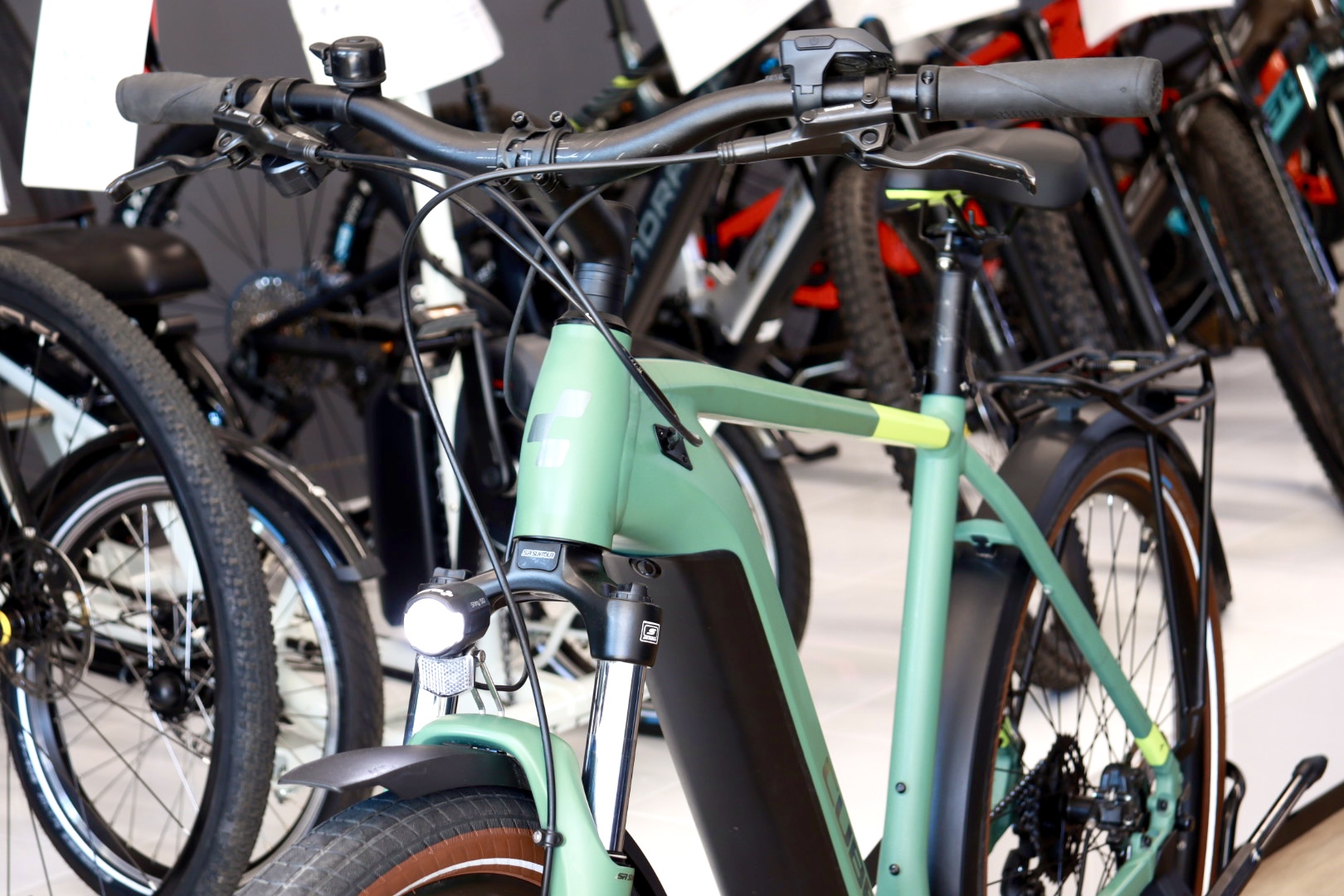 CUBE Touring Hybrid ONE 500 E-Bike 500 Bosch Größe L – Bild 5