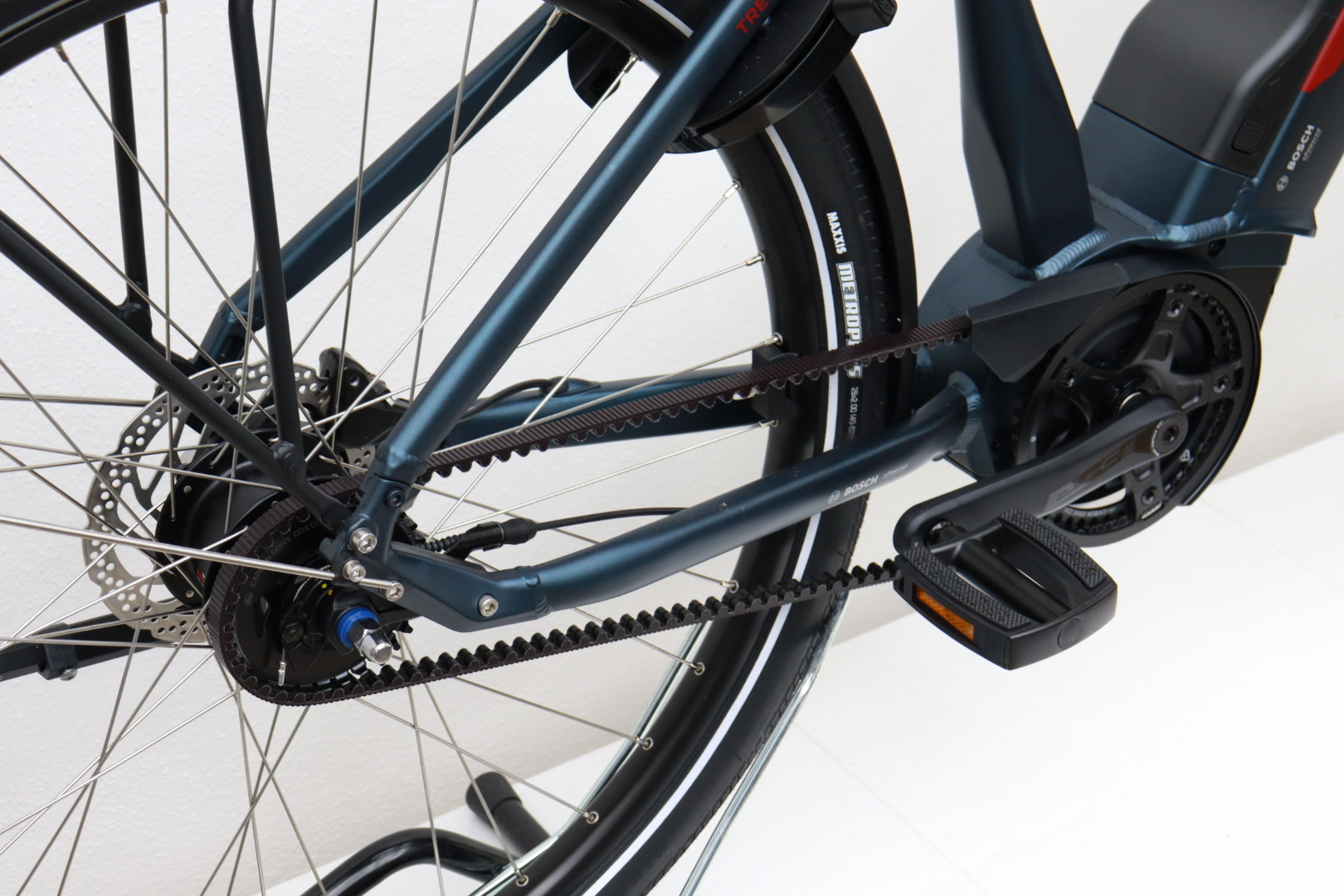 VICTORIA Tresalo 7 E-Trekking|Bosch Performance Line|545 Wh|Shimano Nexus 5-Gang|Riemenantrieb|Gr.S(48 cm) – Bild 8